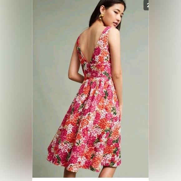 Monique LHUILLIER dress size 6 - Picture 1 of 5